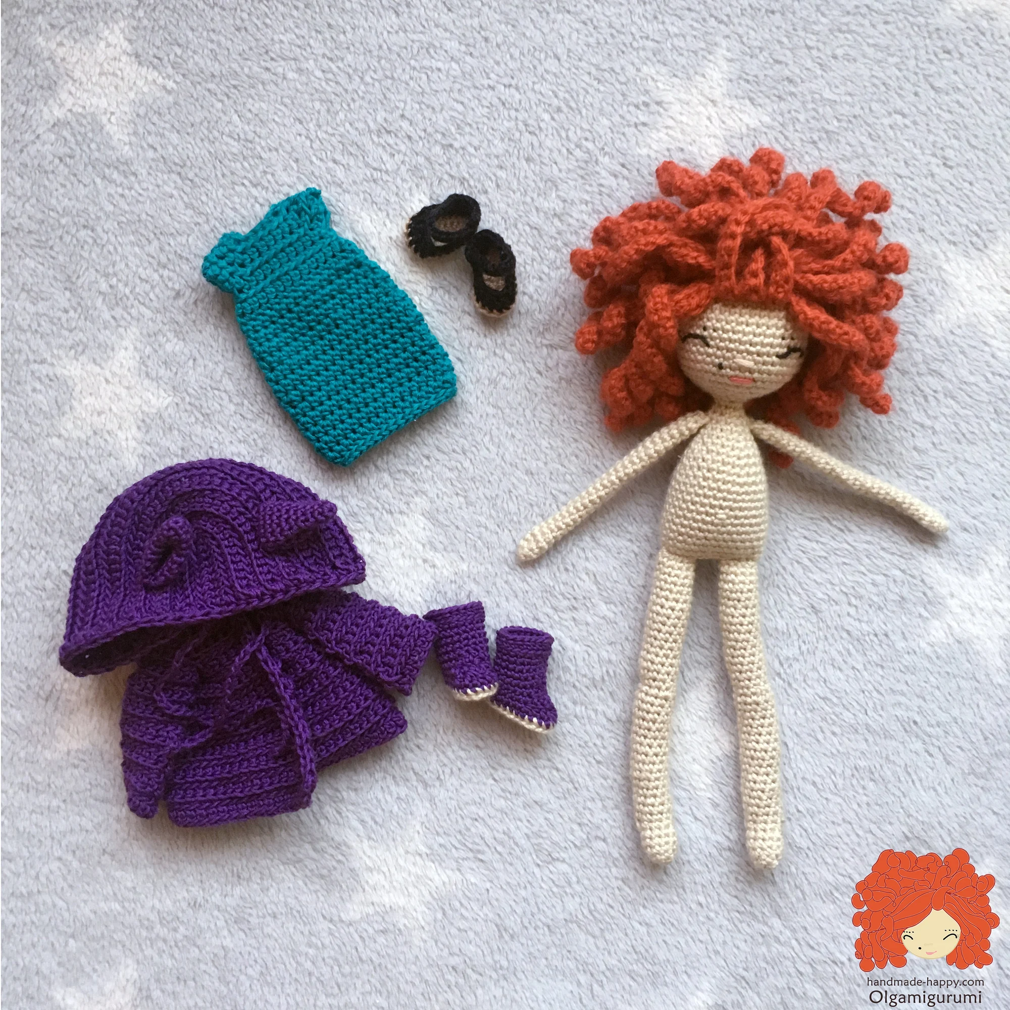 Mia and Francesca crochet doll pattern Francesca set