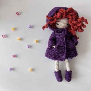 Crochet coat pattern for amigurumi dolls
